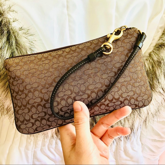 COACH⚡️Auth Brown Signature Flap Pocket Wristlet - Picture 2 of 10